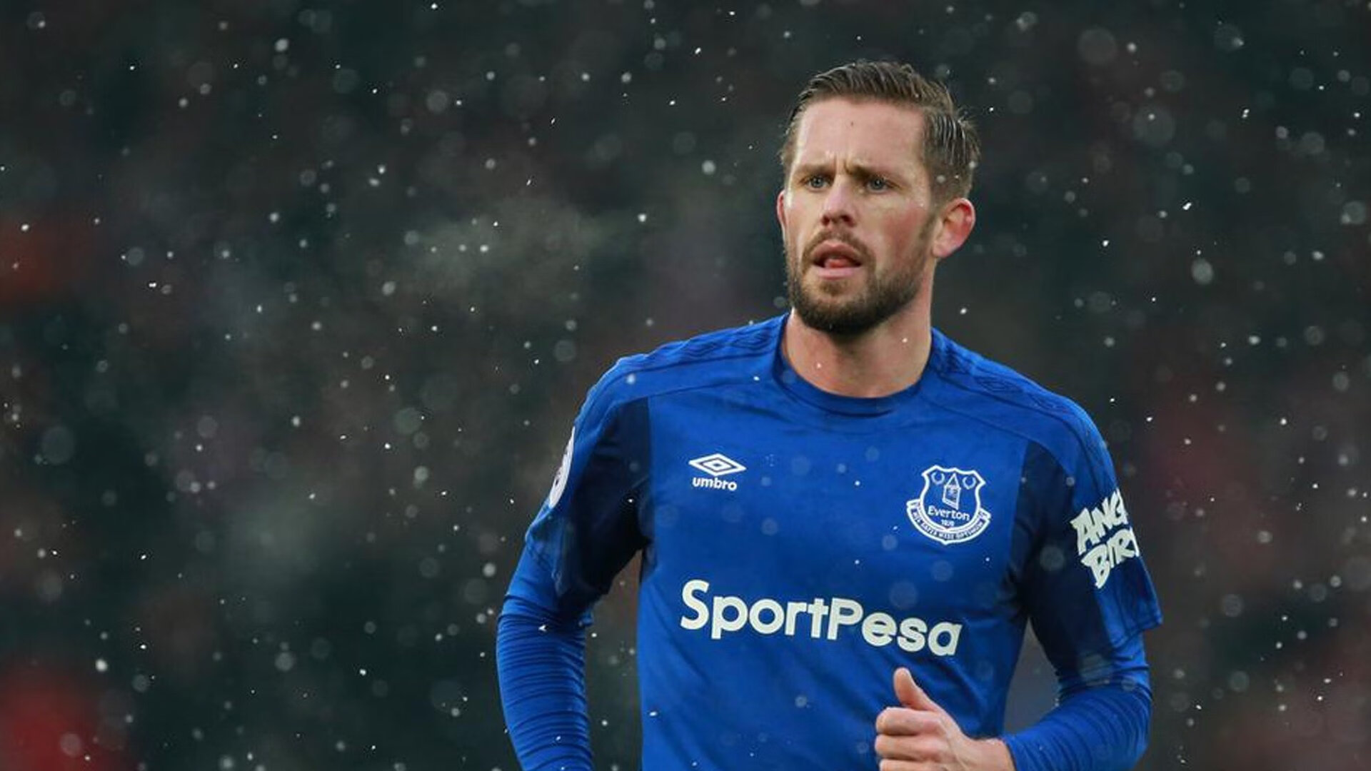 争冠球队如何以战术补齐中场核心控球短板，争冠组 赛制